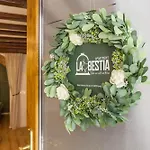 La Bestia Deluxe * רוביני